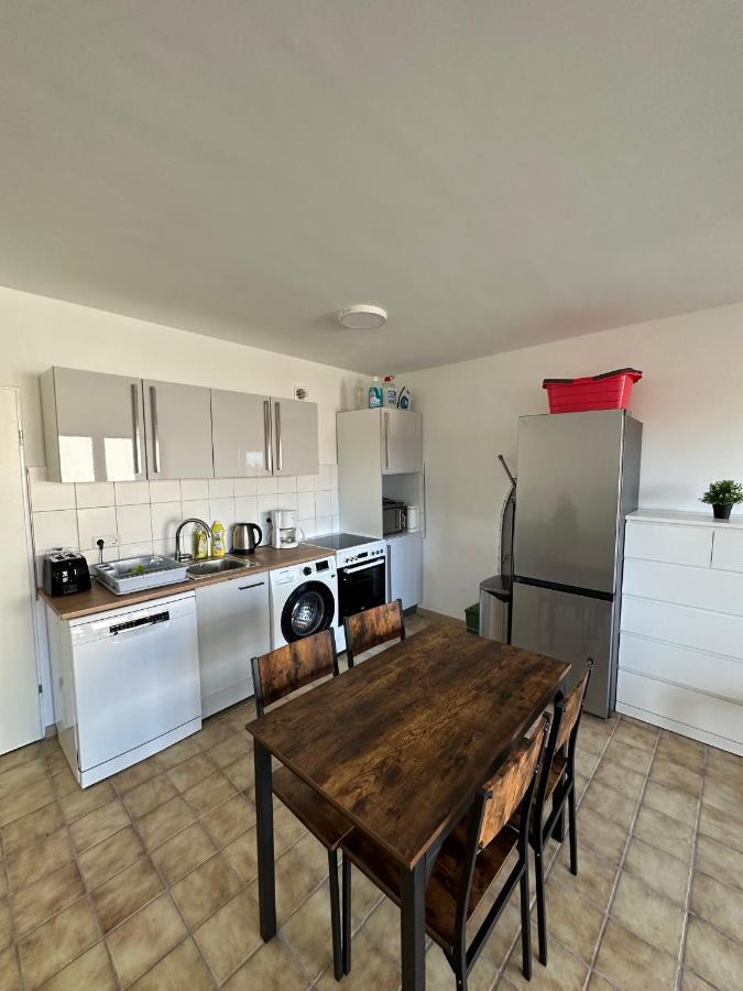 Apartment Nice, Big And With 2 Balconies Karlsruhe